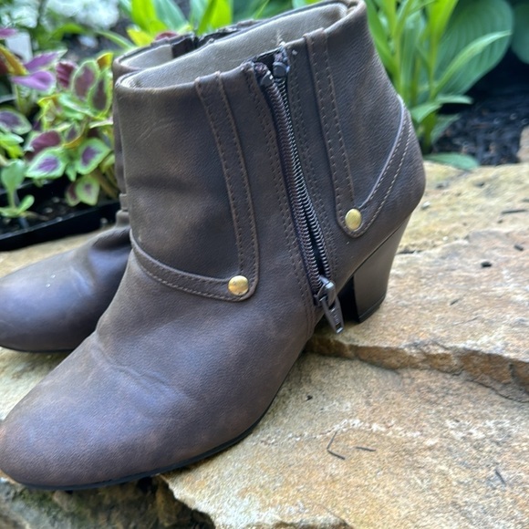 Life stride soft systems active arch booties brown size 7.5 - Picture 6 of 9